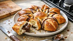 Stella brioche alla Nutella: soffice e scenografica, perfetta da condividere a colazione