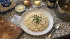 Risotto allo champagne cremoso: il primo elegante che riesce anche a casa