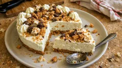 Cheesecake al torrone senza forno: base di amaretti e crema super vellutata